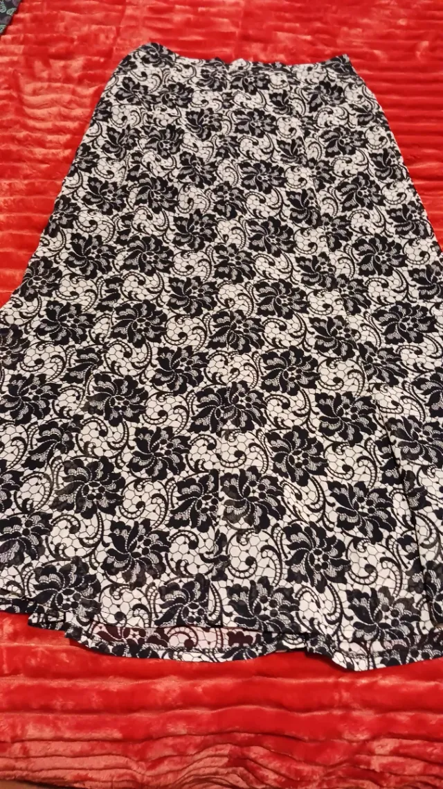 Falda larga estampada floral