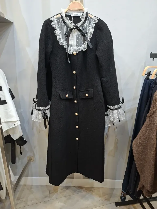 Vestido negro con encaje