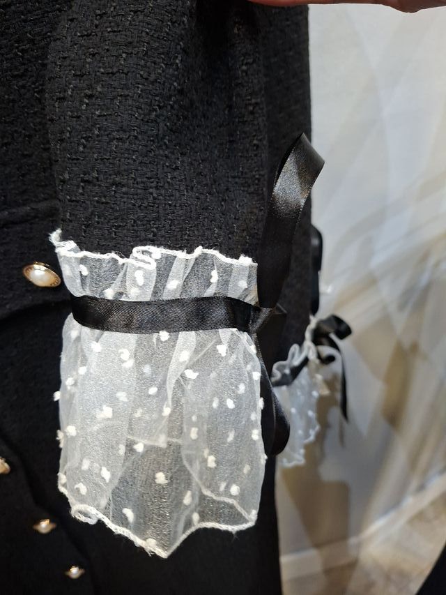 Vestido negro con encaje