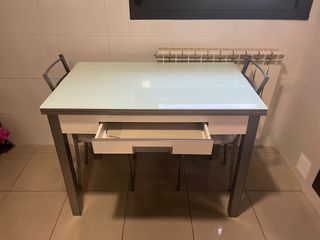 Mesa cocina extensible con cajón