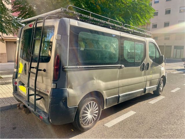 Opel Vivaro 2006