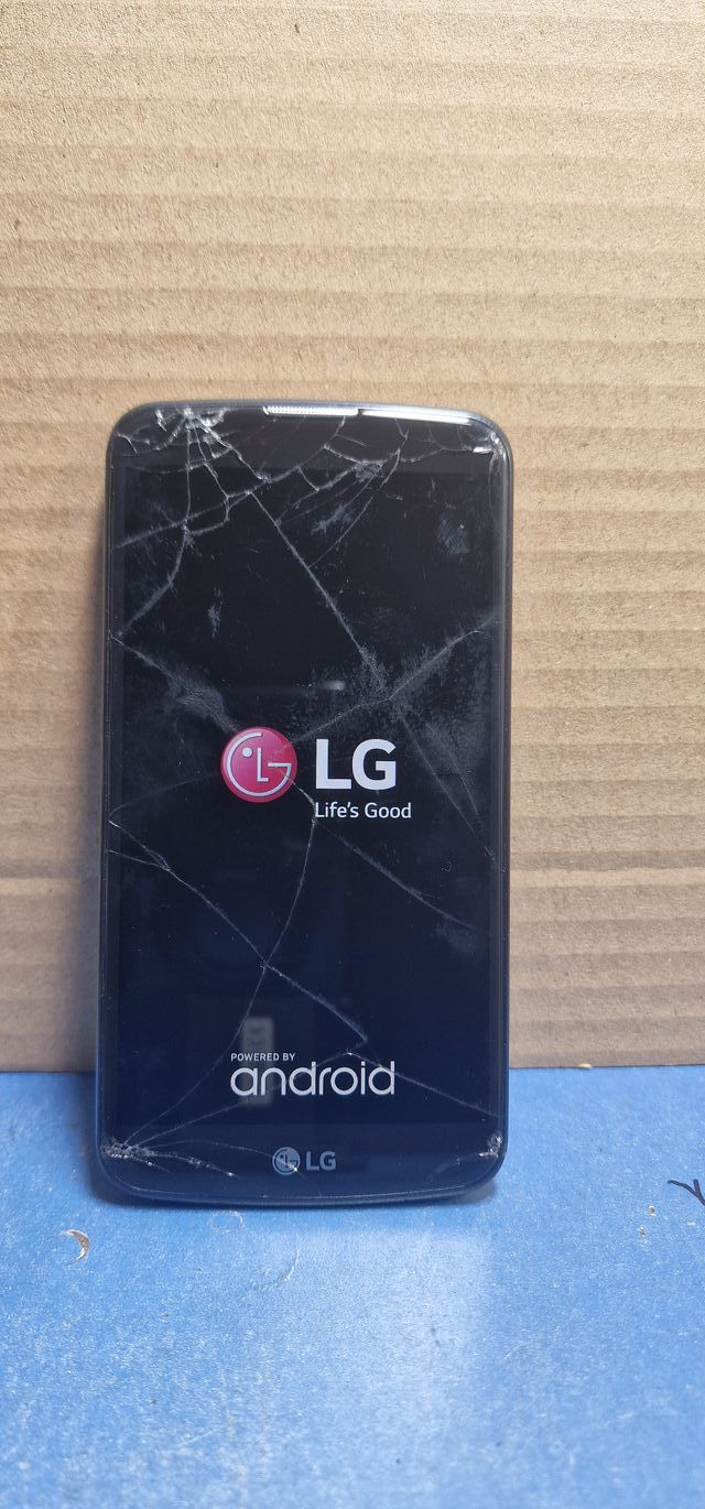 LG K10 4G Negro