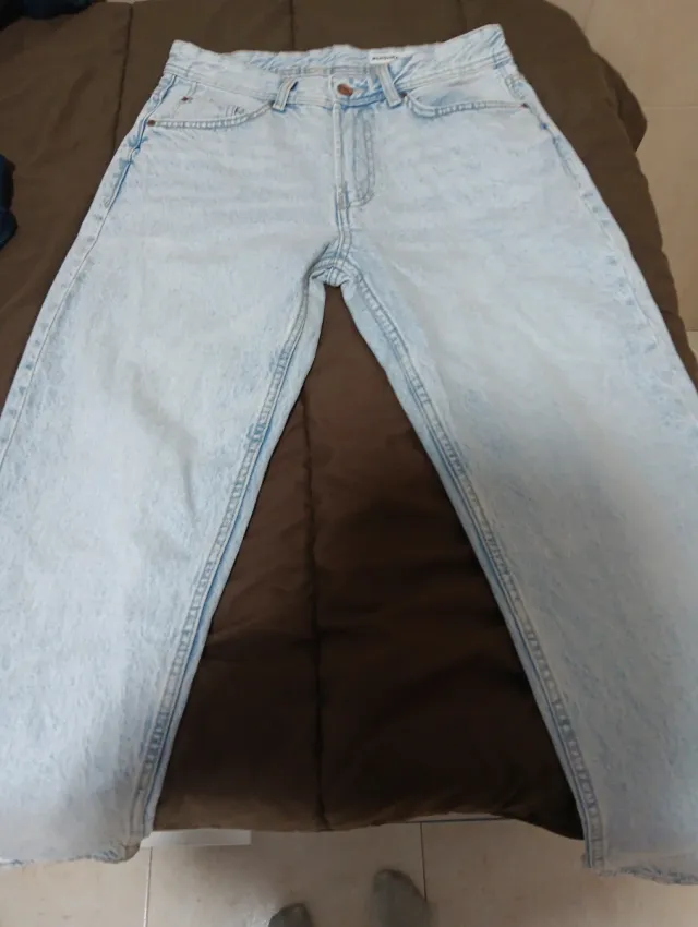 Pantalón vaquero azul claro talla 38 hombre