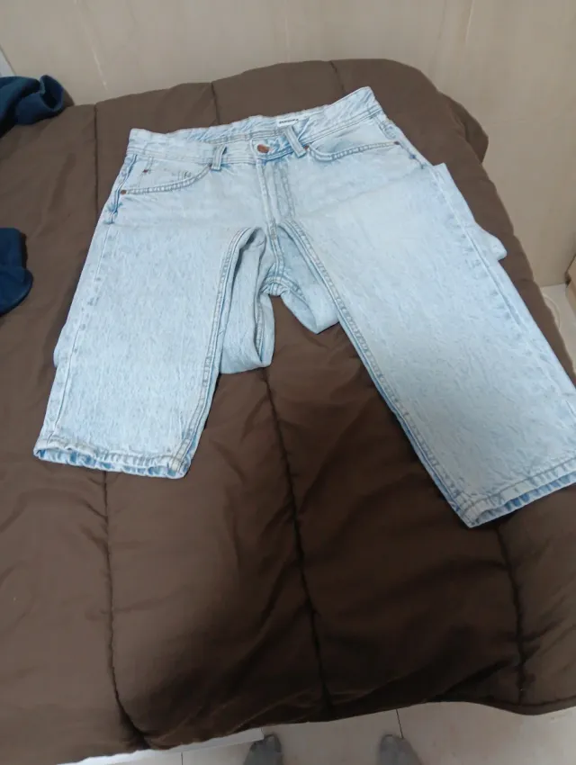 Pantalón vaquero azul claro talla 38 hombre