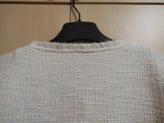 Chaqueta estilo Chanel blanca