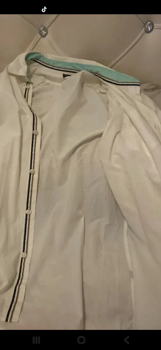 Camiseta Boss Blanca y Turquesa Talla XL