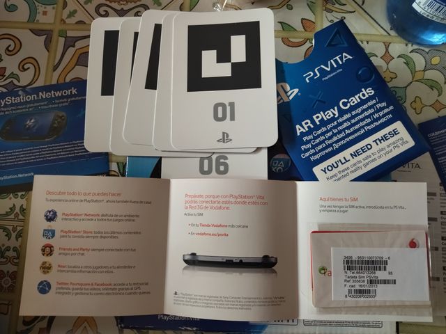 Caja PS Vita Vodafone 3G/Wi-Fi Crystal Black