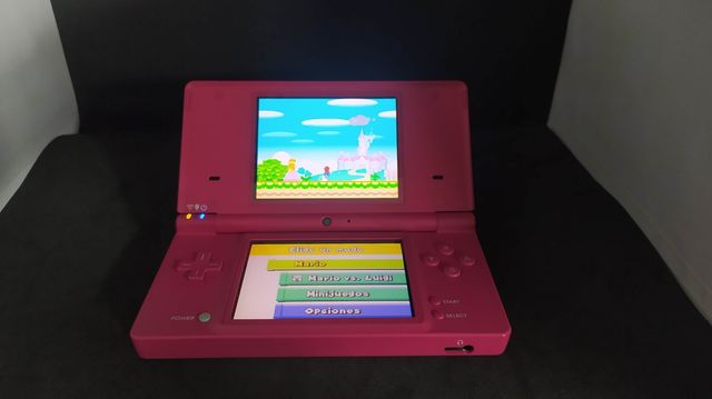 Consola Nintendo DSi nuova con accessori
