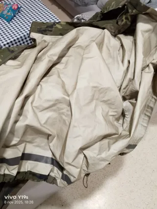 Chaqueta impermeable Carinthia GTX Boscoso