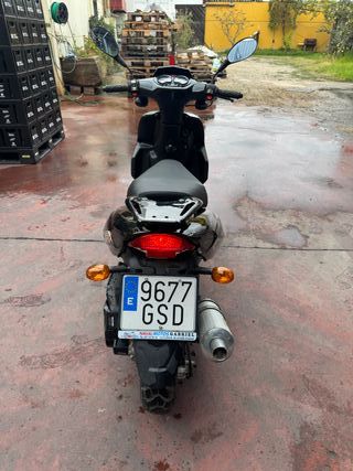 vendo scooter GOES 125L Negra muy cuidada