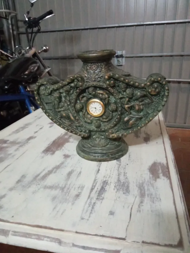 Reloj de mesa clasico