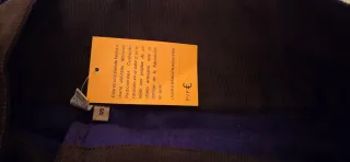 Falda de pana y fieltro morado