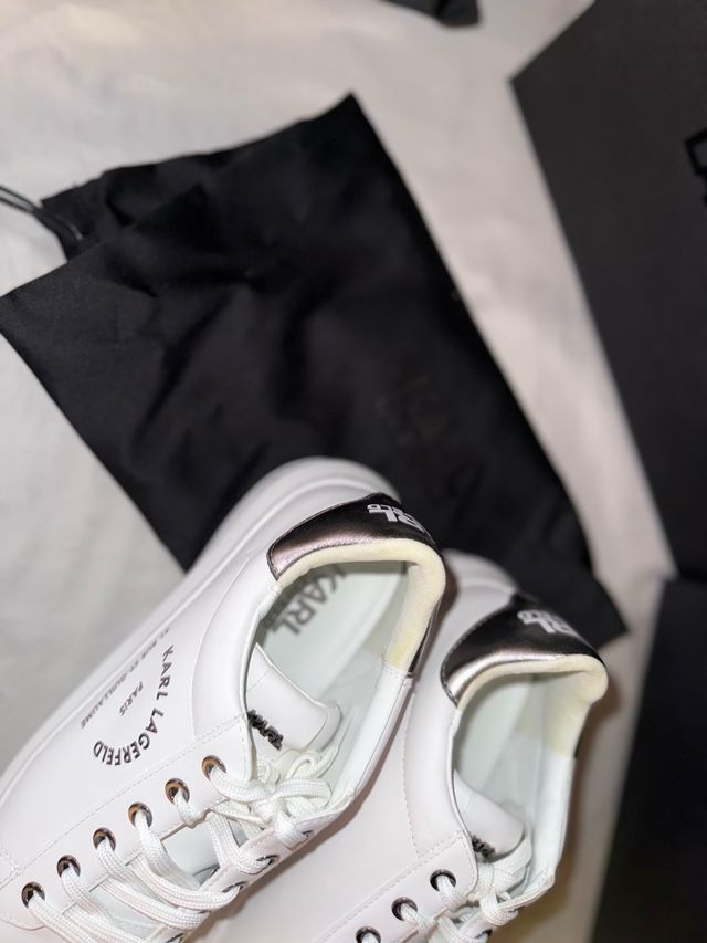 Zapatillas Karl Lagerfeld Blancas y Plateadas