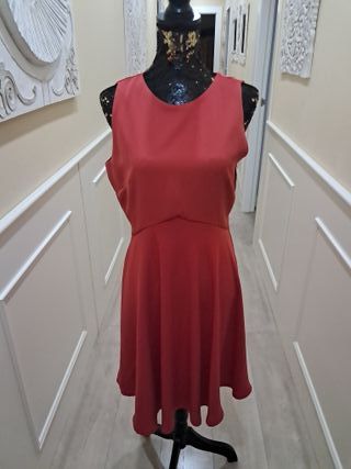 Vestido rojo sin mangas