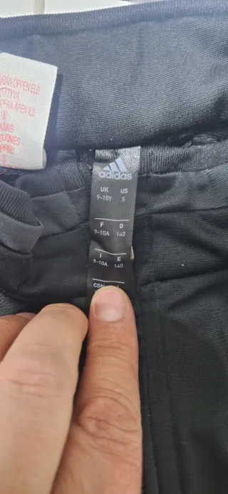 Chándal Real Madrid Adidas Negro y Dorado