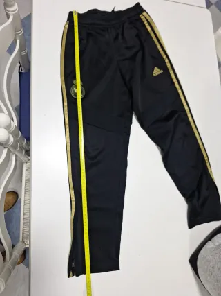 Chándal Real Madrid Adidas Negro y Dorado