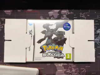 Nintendo DSi XL Pokémon Edición Blanca