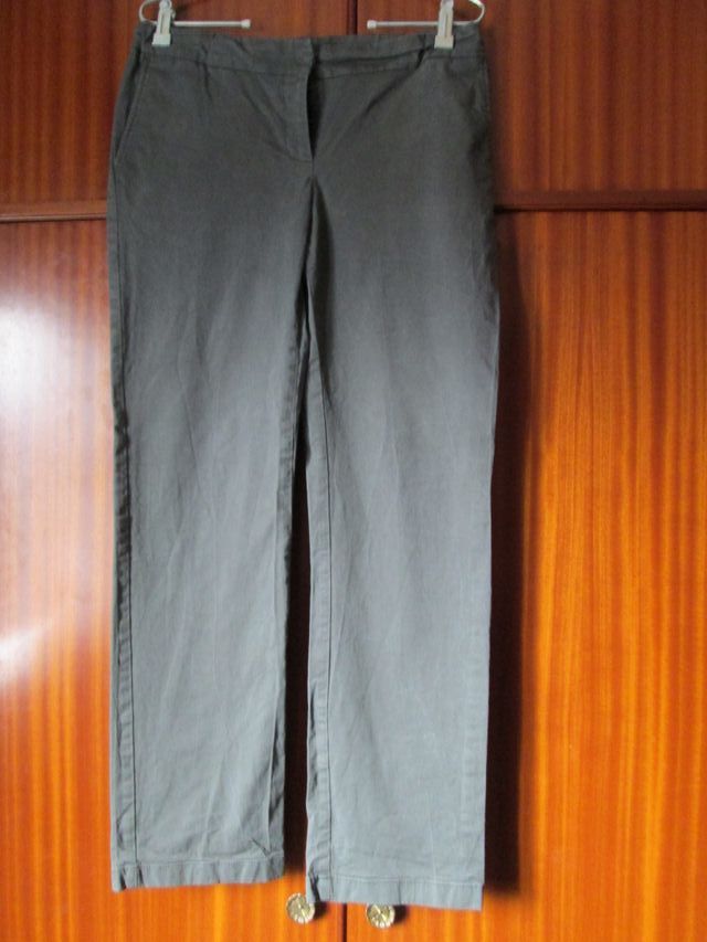 Pantalón premamá gris de Prenatal