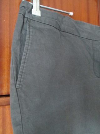 Pantalón premamá gris de Prenatal