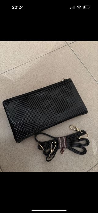 Bolsito Gucci Negro y Dorado