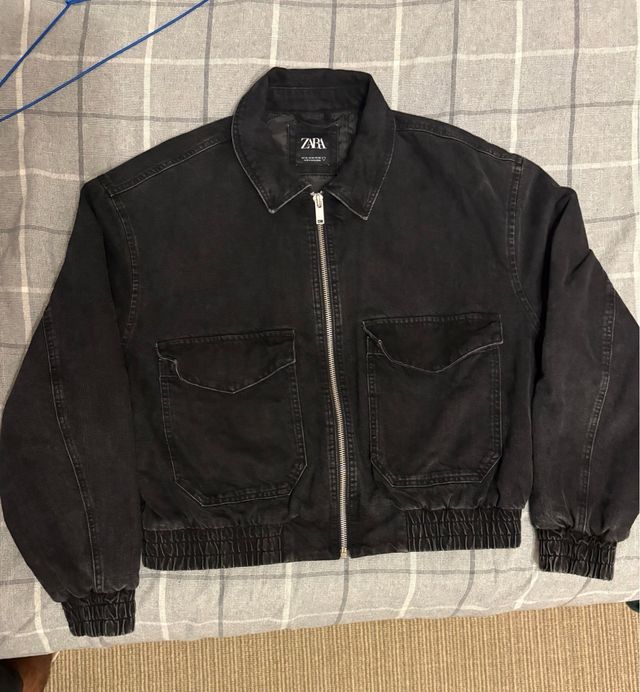 Chaqueta bomber Zara cropped negra