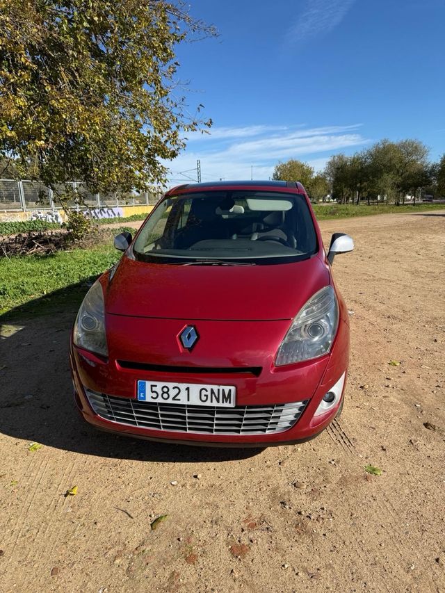 Renault Grand Scenic 2010