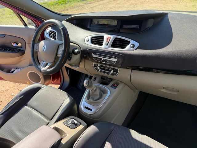 Renault Grand Scenic 2010