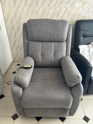 Poltrona elettrica reclinabile con funzione di sollevamento