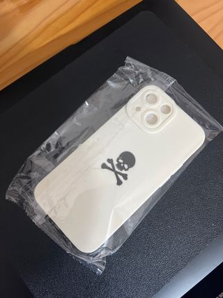 Custodia iPhone 13 mini con design teschio