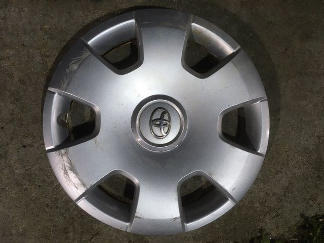 Tapacubos toyota llanta 15