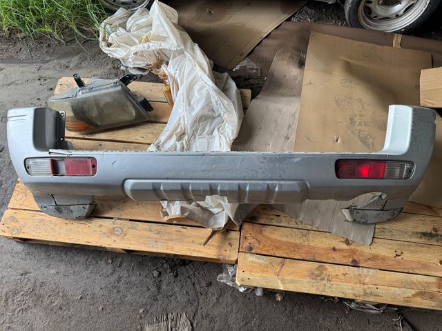 Paragolpes Mitsubishi Montero V60