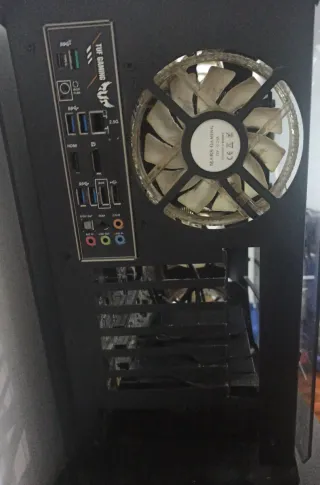 PC Gamer Ryzen 5 5600G 32GB RAM SSD 1TB