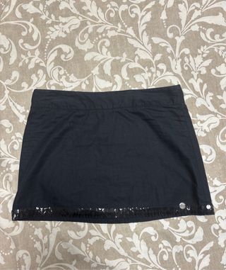 Falda negra con lentejuelas