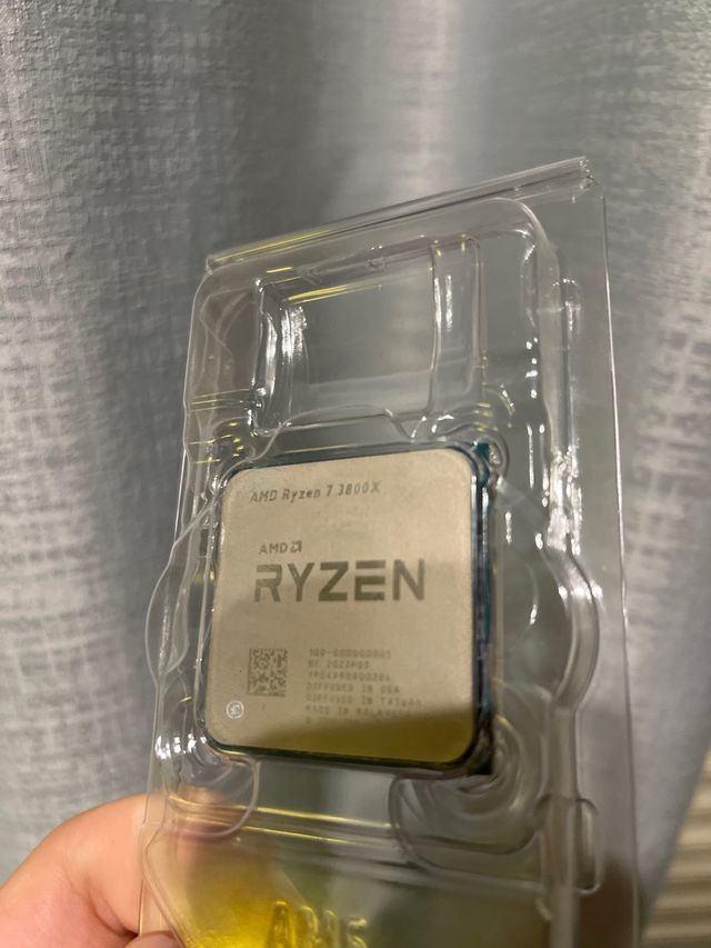 COMBO ROG STRIX B550-F GAMING WIFI + Ryzen 7 3800x