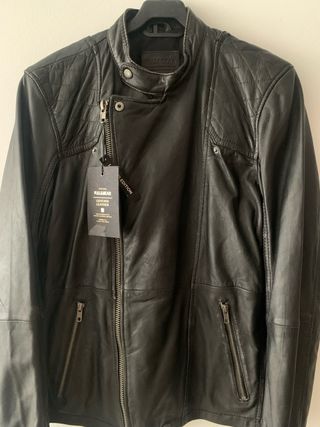 NUEVA Cazadora Piel Pull&Bear Talla L negra
