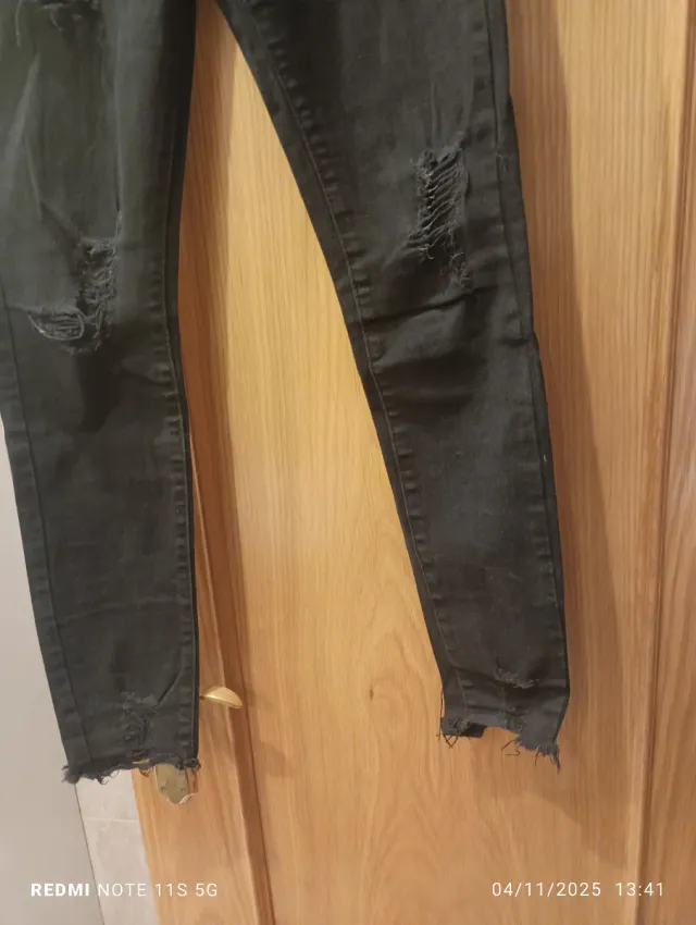 Pantalón vaquero mujer rotos