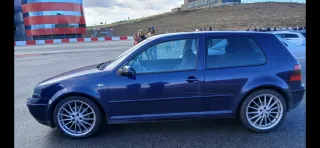 Volkswagen Golf 2003