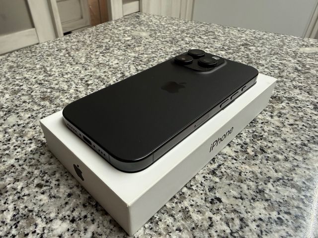 iPhone 16 Pro 256GB Space Gray