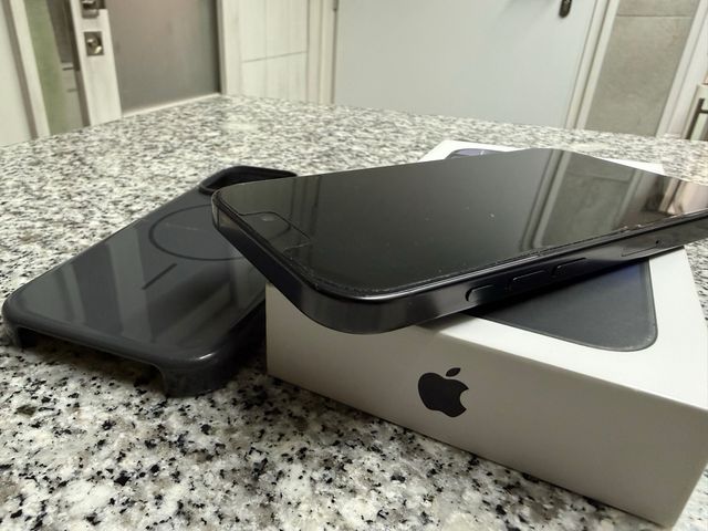 iPhone 16 Pro 256GB Space Gray