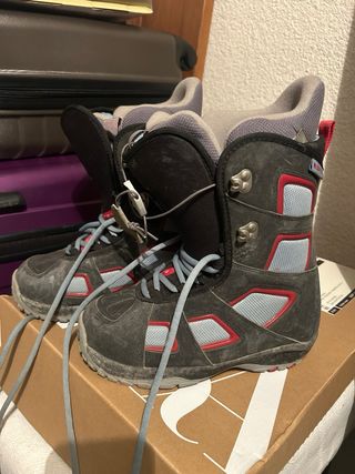 Tabla Snowboard + Fijaciones + Botas