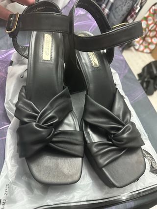Sandalias plataforma Primark negras talla 40
