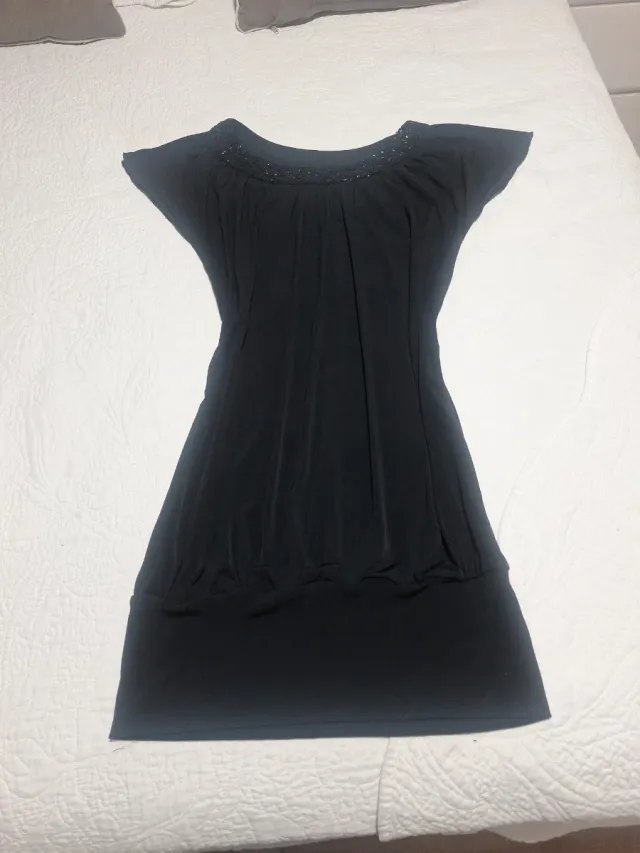 Vestido fiesta  negro con pedrería