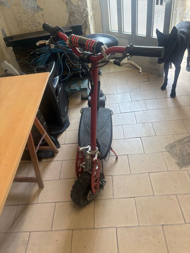 Patinete Eléctrico Rojo