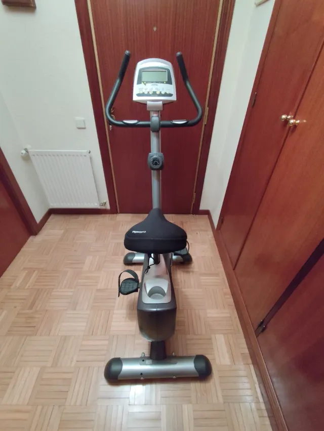 Bicicleta Estática BH Fitness