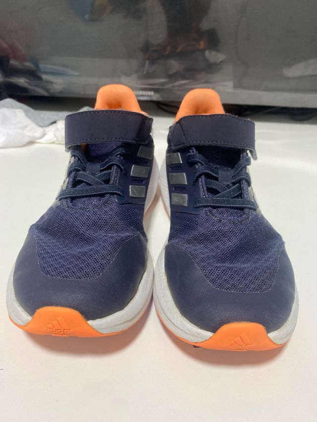 Zapatillas Adidas niño azul y naranja