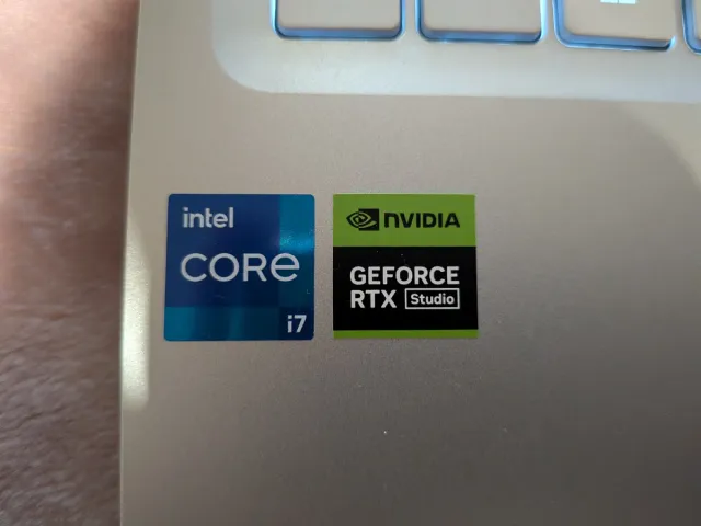 Portátil Asus Vivobook 16X K3605Z Gris