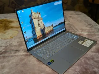 Portátil Asus Vivobook 16X K3605Z Gris