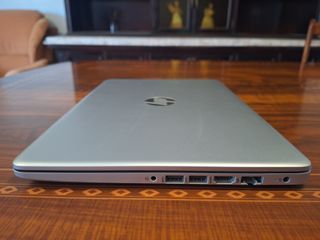 Portátil Laptop HP 14 Plata Intel Pentium Gold