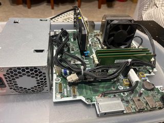 Componentes HP z2 SFF G5 Workstation