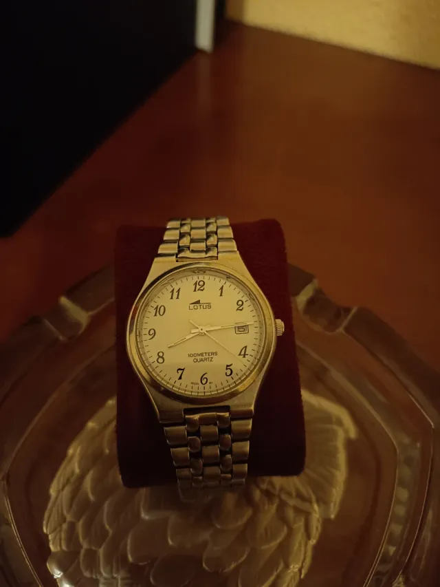 Reloj Lotus Vintage 100M Quartz